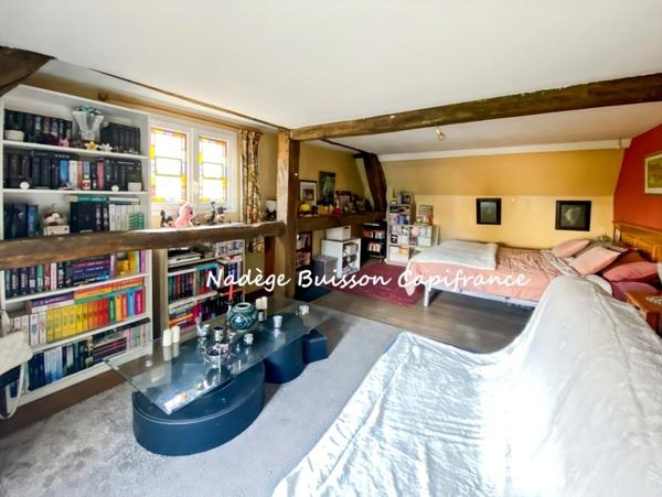 Maison en colombage de 10 pièces avec appartement de 3 pièces et local à aménager Dives-sur-Mer