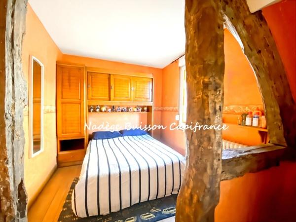 Maison en colombage de 10 pièces avec appartement de 3 pièces et local à aménager Dives-sur-Mer