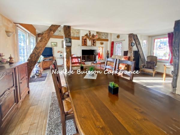 Maison en colombage de 10 pièces avec appartement de 3 pièces et local à aménager Dives-sur-Mer