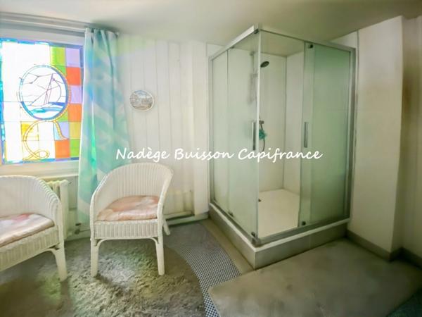 Maison en colombage de 10 pièces avec appartement de 3 pièces et local à aménager Dives-sur-Mer