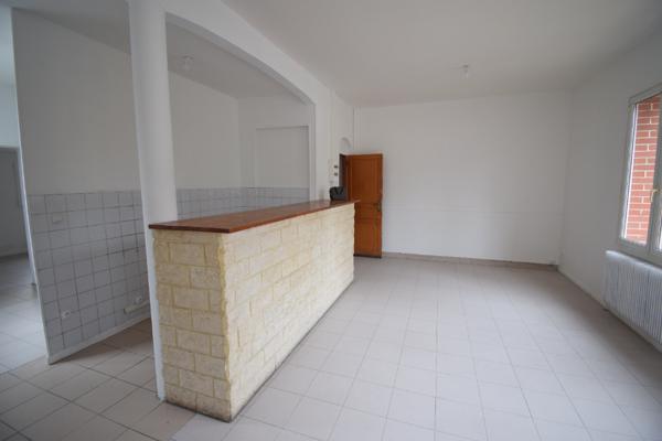 APPARTEMENT RDC PROCHE DES COMMERCES