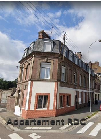 APPARTEMENT RDC PROCHE DES COMMERCES