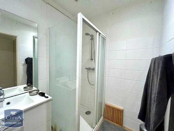 Appartement à louer 3 pièces 76.08m² Bourg-en-Bresse (01000)