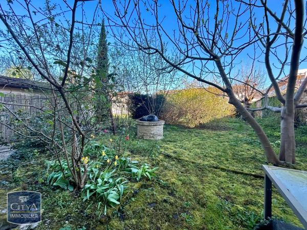 Appartement à louer 3 pièces 76.08m² Bourg-en-Bresse (01000)