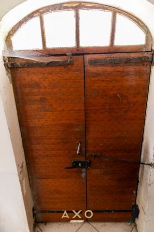 LE BRUSQUET  MAISON 160 M² HABITABLE + ANCIEN MOULIN 350 M² À RÉNOVER  TERRAIN 2237 M²  GARAGE  468 000 