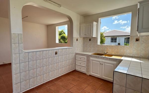 Maison à vendre    4 pièces • 87,80 m2 Le Moule
