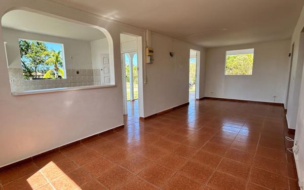 Maison à vendre    4 pièces • 87,80 m2 Le Moule