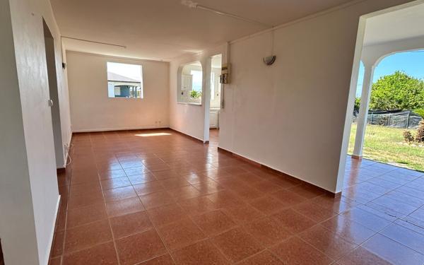 Maison à vendre    4 pièces • 87,80 m2 Le Moule