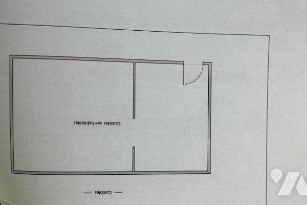 
Longère  à restaurer de plus de 150 m² ? BEAUMONT EN VERON
À 3 km d'Avoine, dans un environn...