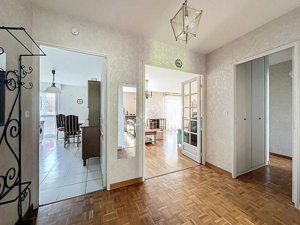 Route de Paris / Blanche de Castille : Appartement 3 chambres, 93 m2