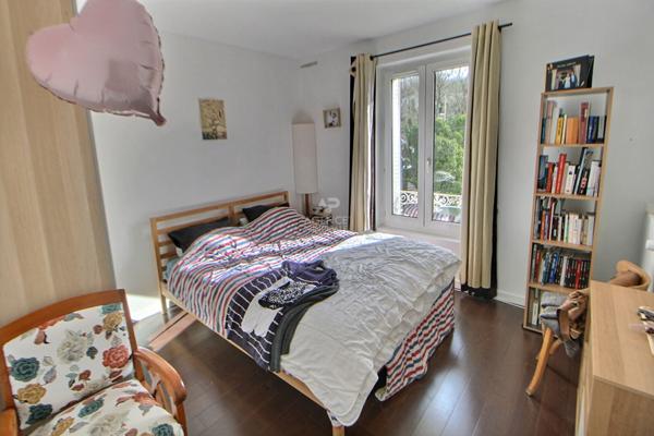 Maison 5 pièce(s) 95 m2 €469 000 ** - Référence 1085