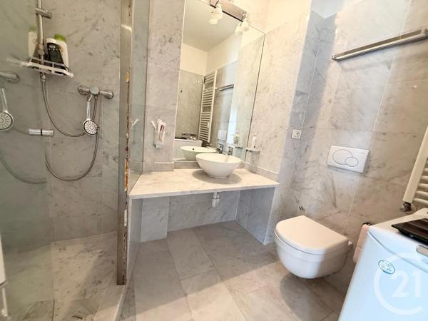 Appartement F3 à vendre  3 pièces - 70,81 m 2   MENTON  - 06