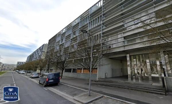 Appartement à louer 4 pièces 69.85m²