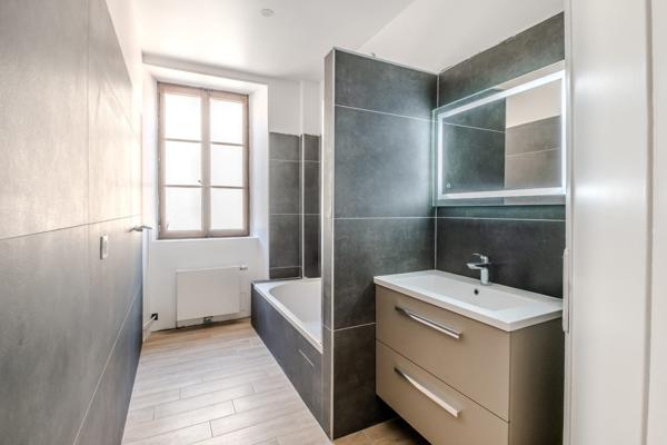 Magnifique appartement Haussmannien Hyper Centre Evian