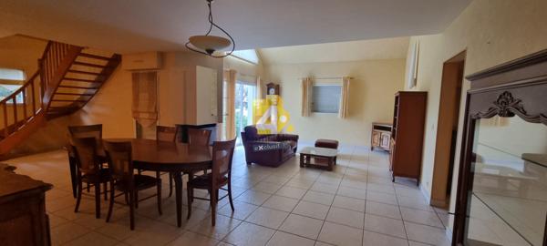 Maison - 6 pièces - 200 m²