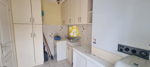 Maison - 6 pièces - 200 m²