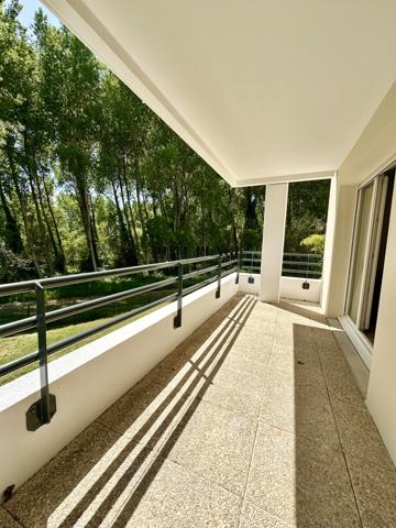 Royan (17200) ROYAN /VAUX - T3 rénové avec terrasse plein sud dans résidence avec piscine au prix de 307.400€ HAI
