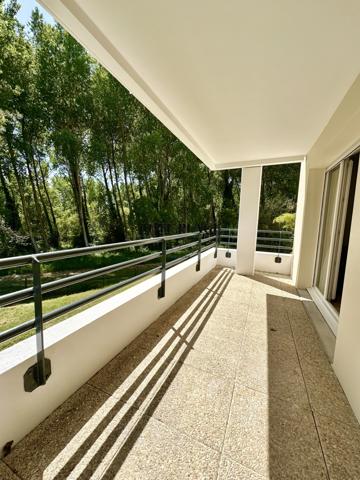 Royan (17200) ROYAN /VAUX - T3 rénové avec terrasse plein sud dans résidence avec piscine au prix de 307.400€ HAI