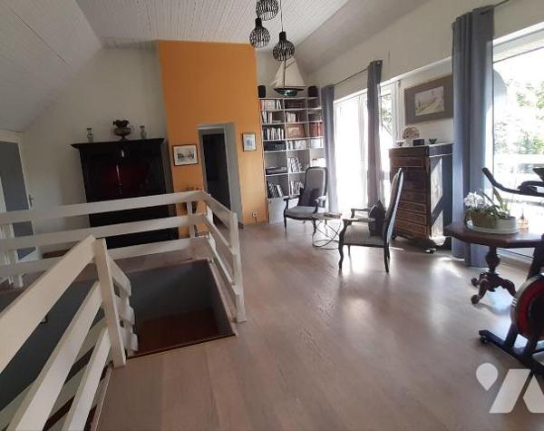 À vendre ? Maison 5 pièces à Pontivy (56300) ? Morbihan (56)

Découvrez cette belle maison d'...