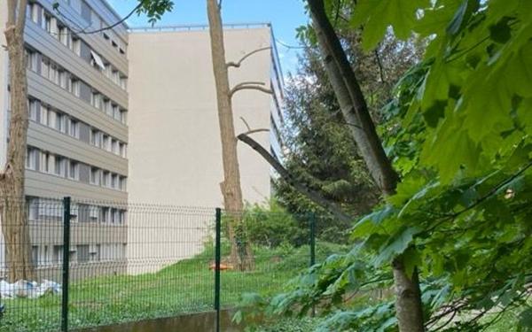 Appartement à louer    4 pièces •  Sèvres