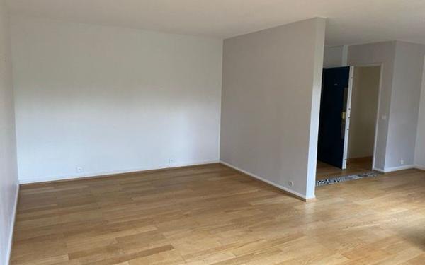 Appartement à louer    4 pièces •  Sèvres