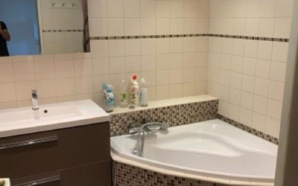 Appartement à louer    4 pièces •  Sèvres