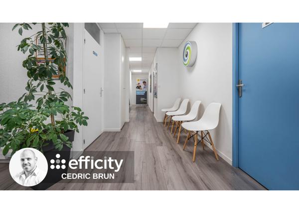 Local Commercial 6 pièces - 97 m² Exclusivité efficity