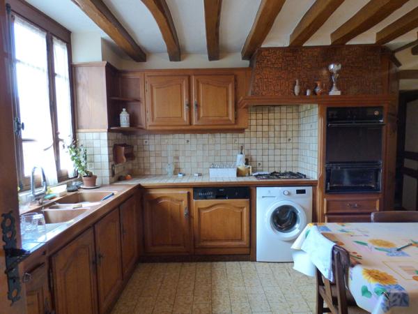 MAISON ANCIENNE AVEC DEPENDANCES 28170 TREMBLAY-LES-VILLAGES