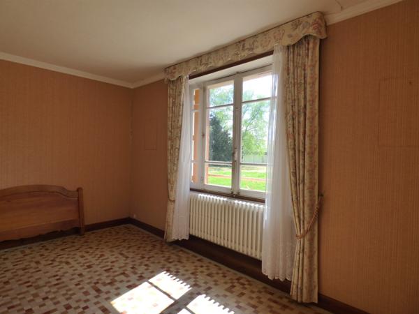 MAISON ANCIENNE AVEC DEPENDANCES 28170 TREMBLAY-LES-VILLAGES