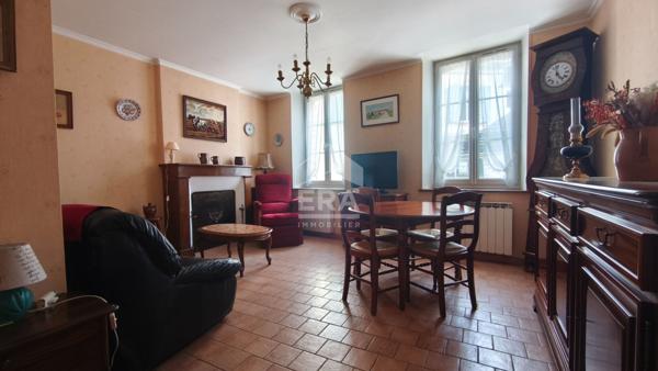 Maison de village ? Thiron-Gardais
