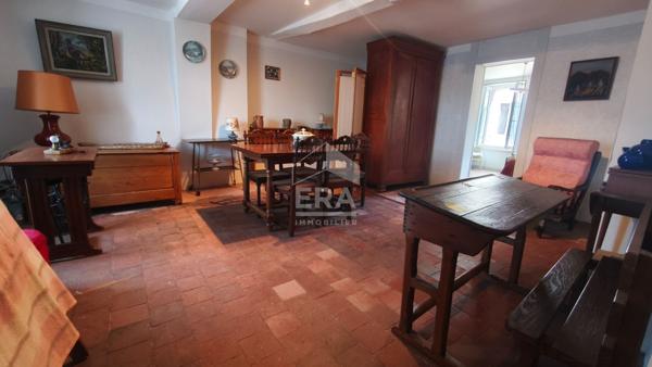 Maison de village ? Thiron-Gardais
