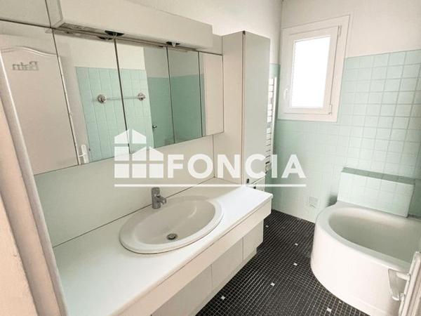 Location Maison 7 pièces 150 m² - 3 TER CHEMIN D'HILAIRE Montelimar 26200