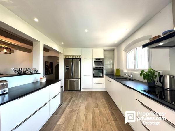 Maison Peymeinade 5 pièce(s) 198.43 m2