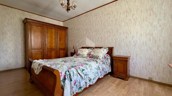 MAISON PLAIN-PIED 5 PIÈCES À VIRY-CHÂTILLON AVEC SOUS-SOL ET JARDIN SANS VIS-À-VIS