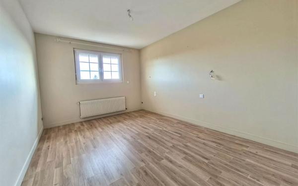 Maison à vendre    6 pièces •  Aubergenville