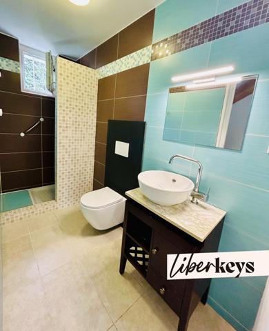 Maison de caractère avec jardin & piscine, en plein cœur de Saint-Marcellin