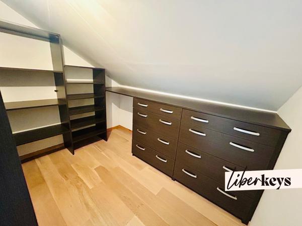 Maison de caractère avec jardin & piscine, en plein cœur de Saint-Marcellin