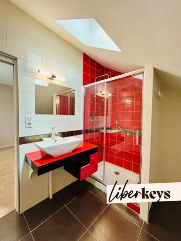 Maison de caractère avec jardin & piscine, en plein cœur de Saint-Marcellin