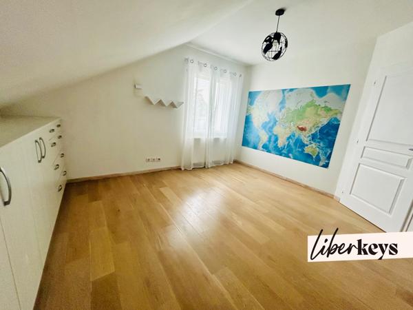 Maison de caractère avec jardin & piscine, en plein cœur de Saint-Marcellin