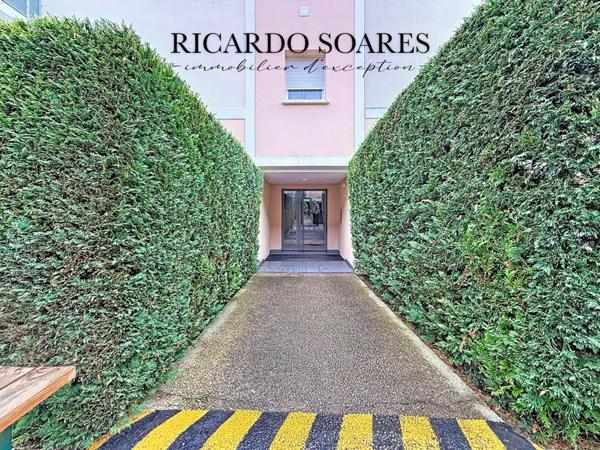 PONT-SAINTE-MAXENCE 60700 - APPARTEMENT T3 de 50m2 en rez-de-jardin / 1 CHAMBRE / 1 CHAMBRE D'ENFANT / TERRASSE AVEC JARDIN / PARKING PMR