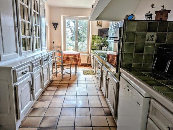 Très belle villa provençale , double garage, piscine