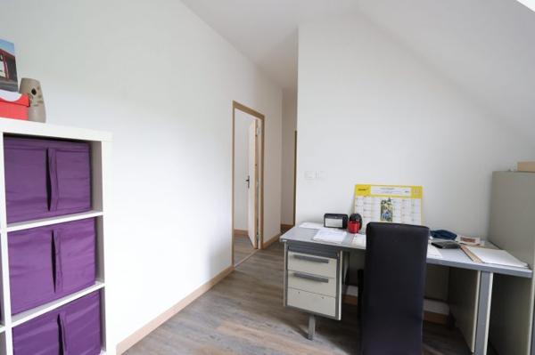 Maison année 20 rénovée avec vue sur espace vert Landivisiau 29400