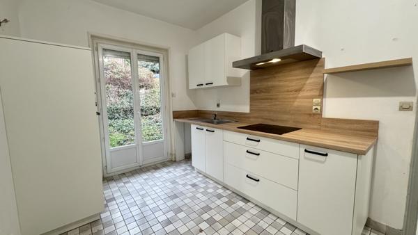 L'Étrat (42580) Maison de 150m2 environ sur 726m2 de terrain