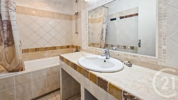 Appartement F4 à vendre  4 pièces - 64,38 m 2   BASTIA  - 202