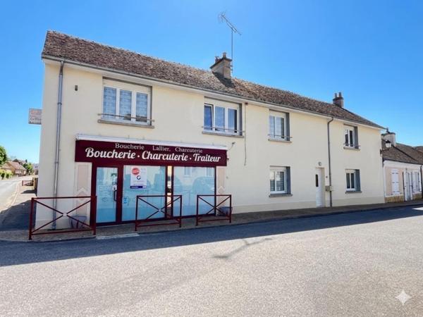 Maison à COURGAINS, 72260 - 10 pièces 250m²