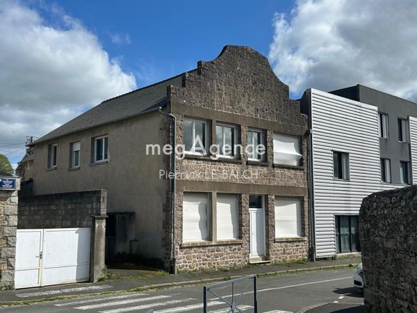 Immeuble à GUINGAMP, 22200 - 295m²