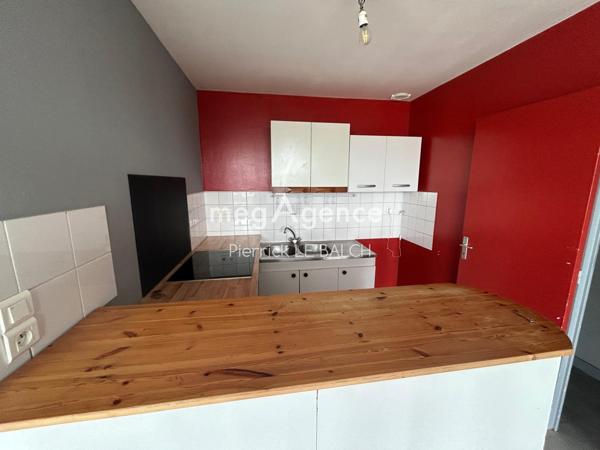 Immeuble à GUINGAMP, 22200 - 295m²