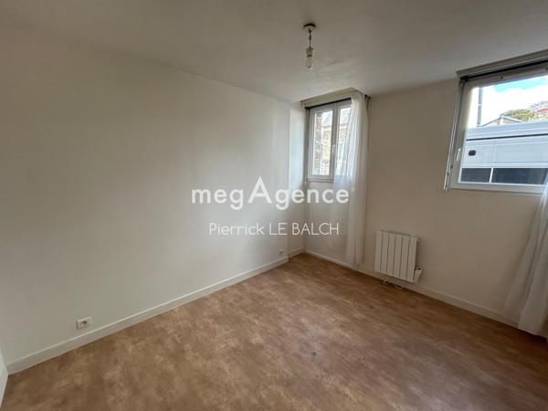 Immeuble à GUINGAMP, 22200 - 295m²
