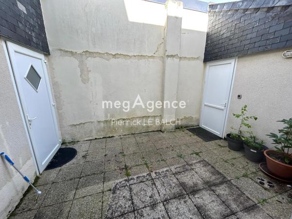 Immeuble à GUINGAMP, 22200 - 295m²