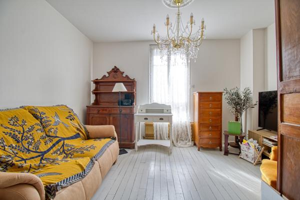 Jolie maison rénovée à proximité de toutes les commodités